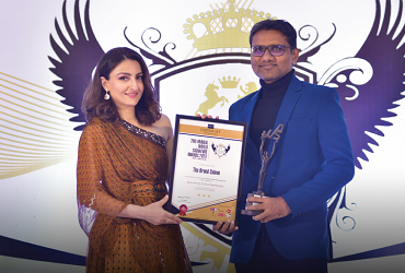 Image Alt Text 371x250